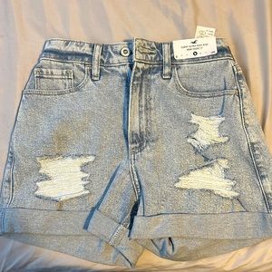 light wash Holister jean shorts size 24w- Never worn